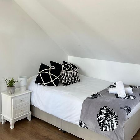 Cosy Studio Apartment Near Brighton Beach Екстериор снимка
